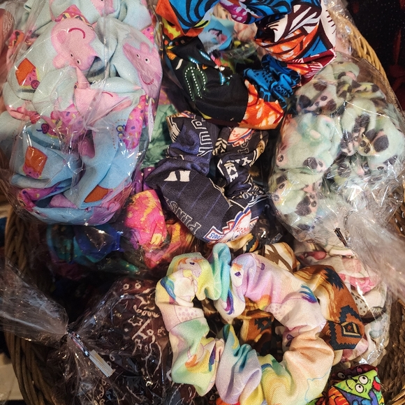 Like this item to be notified when I go Live🌍😍 - Picture 4 of 6